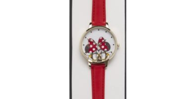 Reloj rojo de Minnie Mouse