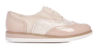 Zapatos brogue rosas brillantes