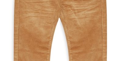 Pantalón beige con pretina fruncida para niño