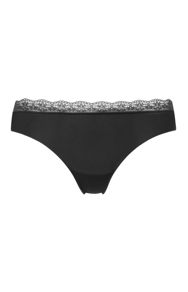 Tanga invisible negro con puntilla