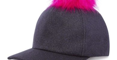 Gorra azul con purpurina y pompón rosa