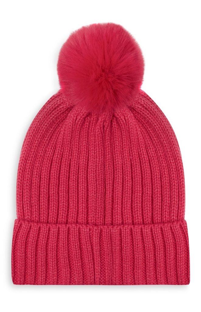 Gorro acanalado con pompón fucsia