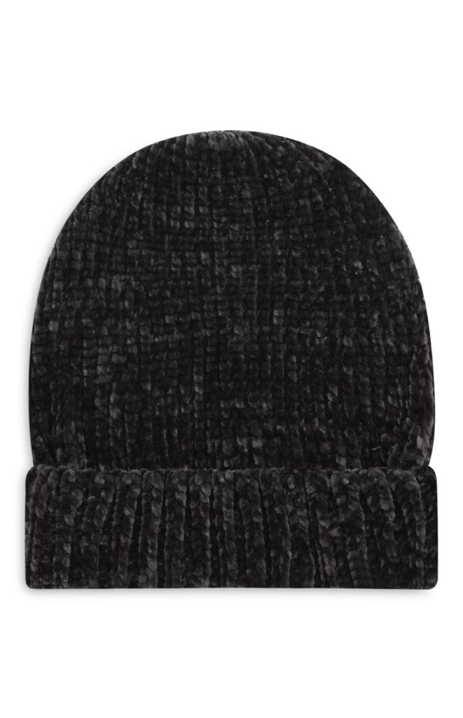 Gorro acanalado negro para mujer