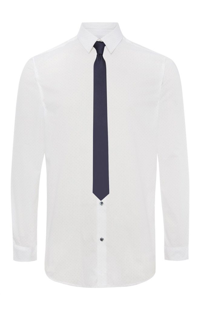 Camisa estampada con lunares blancos y corbata