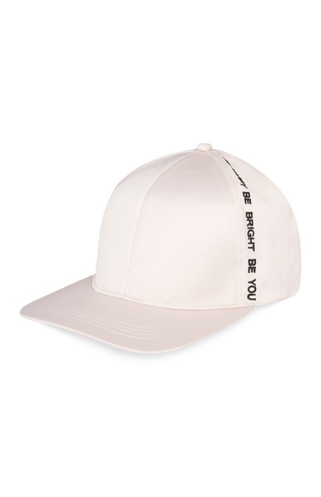 Gorra de satén rosa