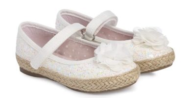 Zapatos con purpurina blanca