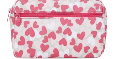 Porta cosméticos con estampado de corazones