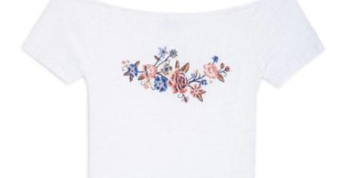 Top Blanco con Bordado de Flores