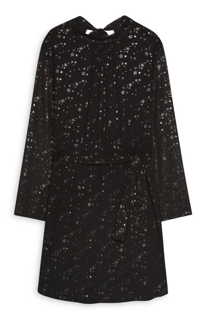 Vestido con estampado de estrellas negras