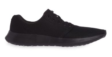 Zapatillas para hombres negras