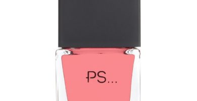 Esmalte de uñas rosa coral de PS