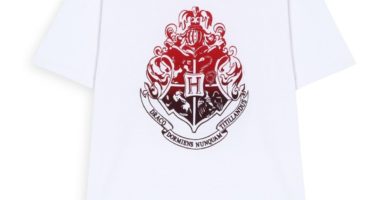 Camiseta blanca con estampado «Hogwarts»